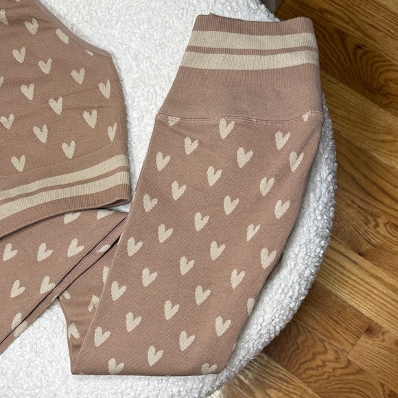 Spiritual Ganster tan heart legging set - Picture 3 of 7